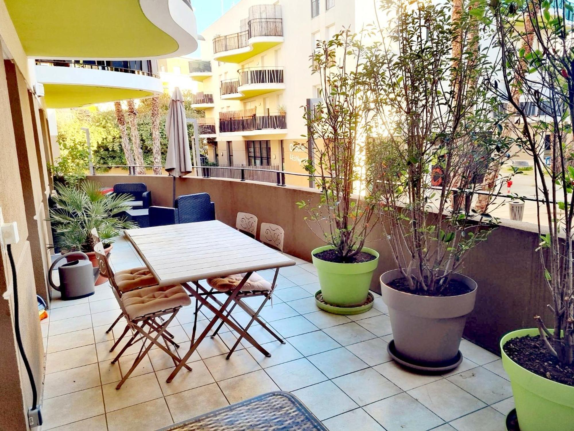 Grand Appartement Avec Garage Et Terrasse Castelnau-le-Lez Exterior photo